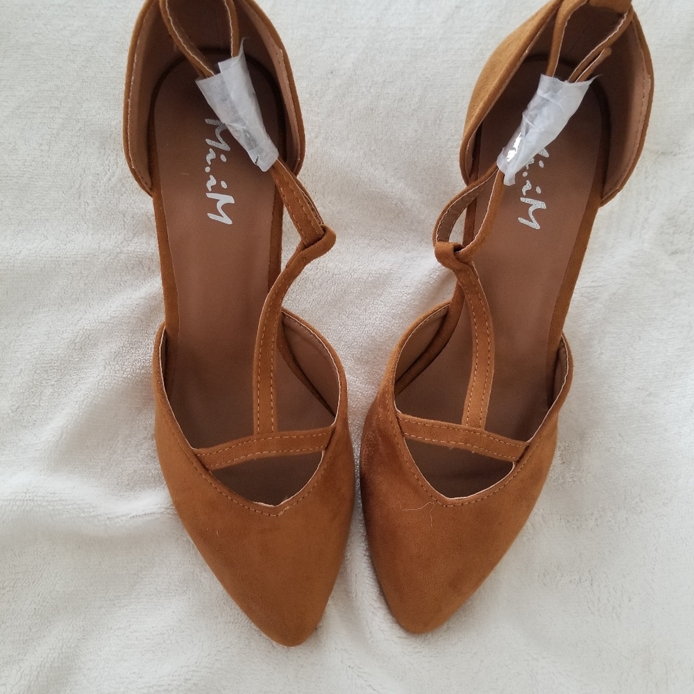MiMi wedge shoe size 6